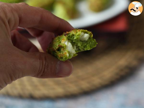 Gehaktballetjes van erwten en feta in de airfryer: lekker en heel snel klaar! - foto 6