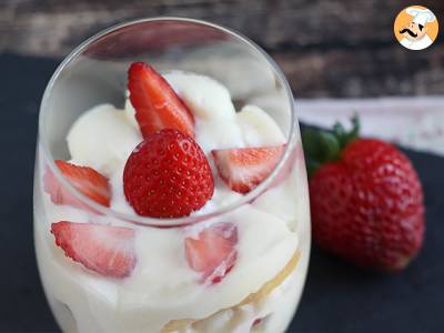 Gekoelde aardbeien tiramisu glaasjes - foto 3