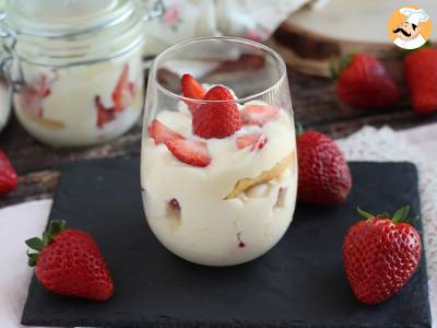 Gekoelde aardbeien tiramisu glaasjes - foto 4