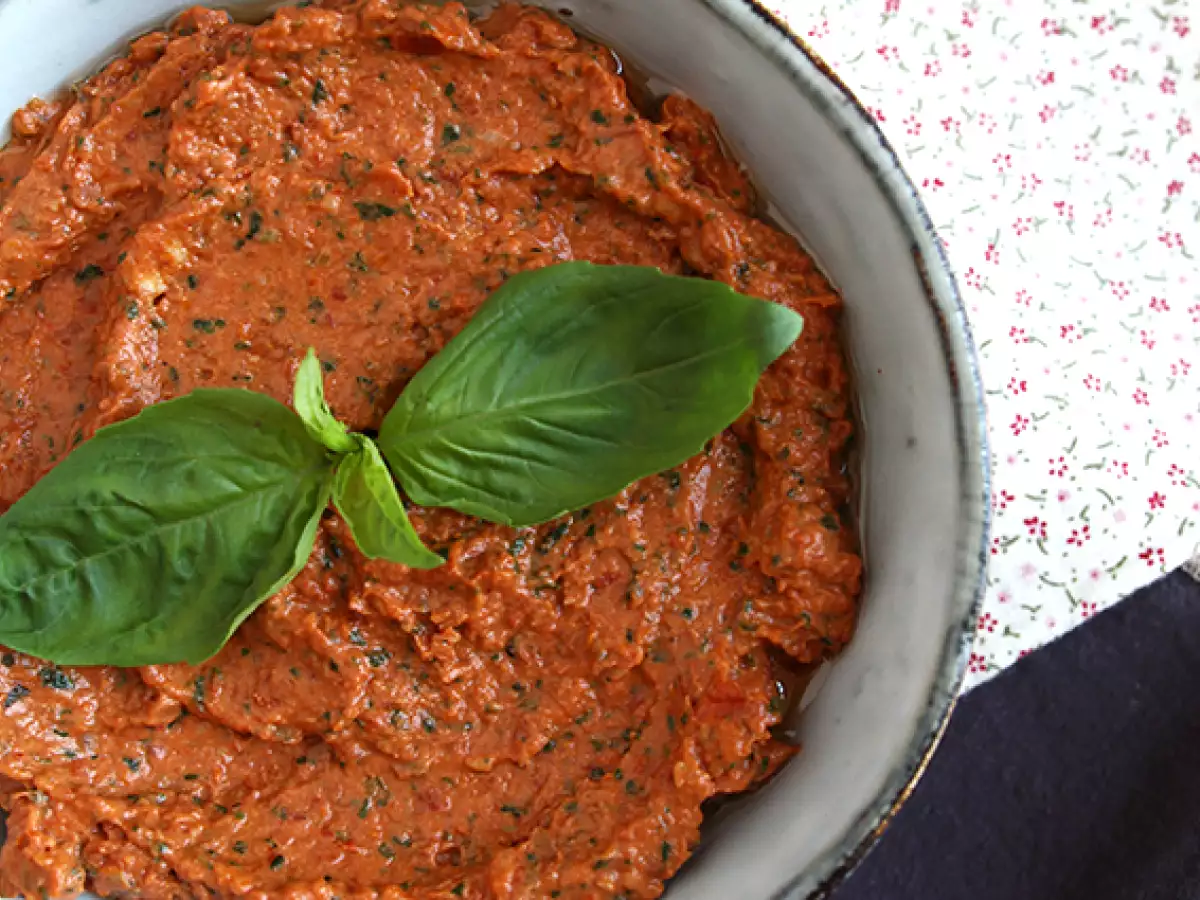 Gekonfijte tomaten en basilicumspread - foto 2