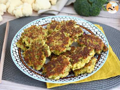 Gekruide bloemkool en broccoli pasteitjes