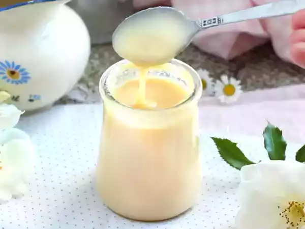Recept Gemakkelijke zelfgemaakte gecondenseerde melk