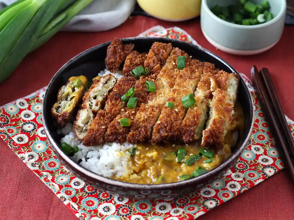 Gepaneerde aubergine met panko paneermeel, Japanse katsu curry maar dan vegetarisch - foto 4