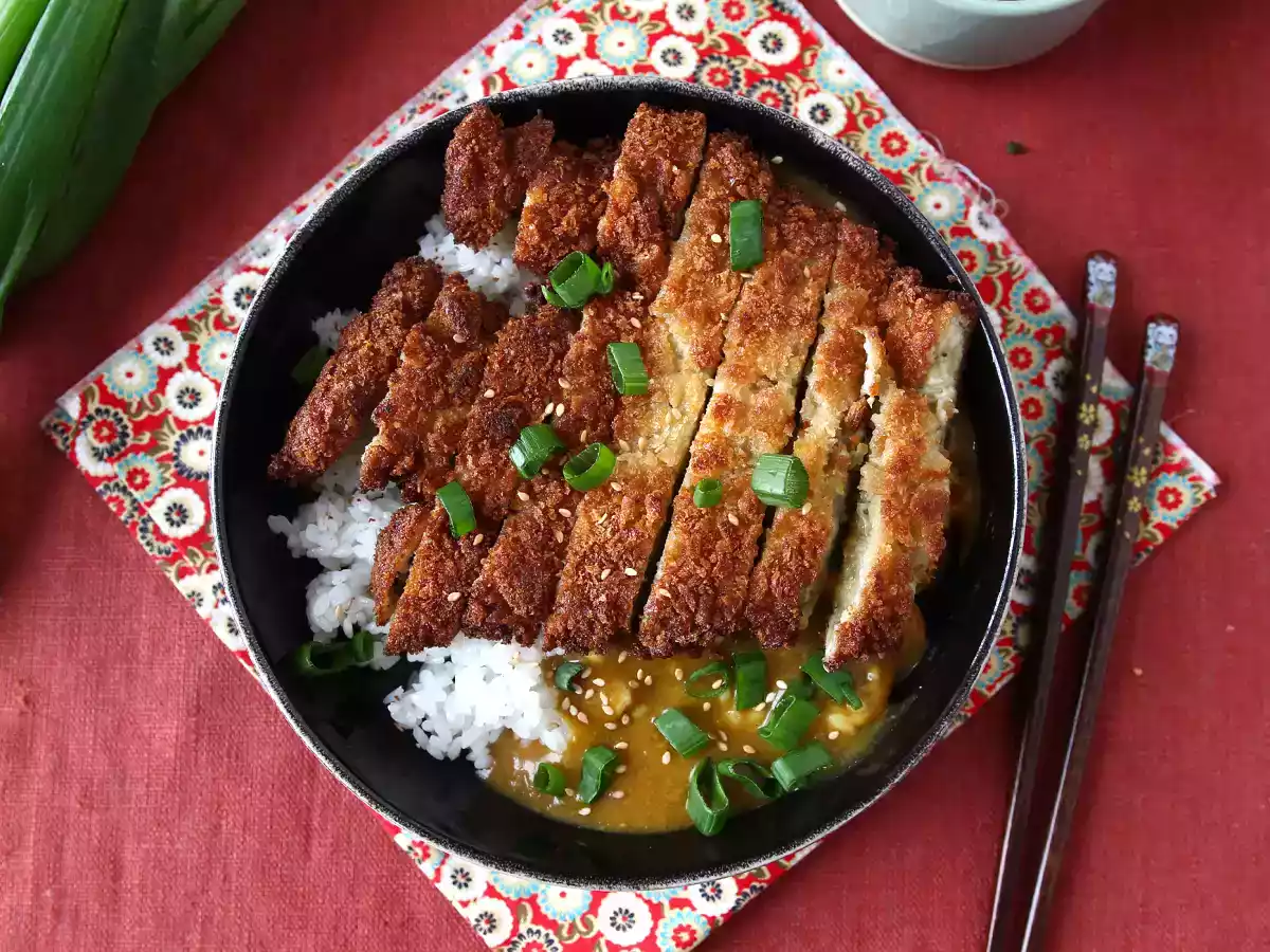 Gepaneerde aubergine met panko paneermeel, Japanse katsu curry maar dan vegetarisch - foto 5