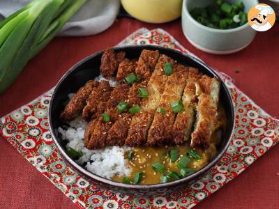 Gepaneerde aubergine met panko paneermeel, Japanse katsu curry maar dan vegetarisch