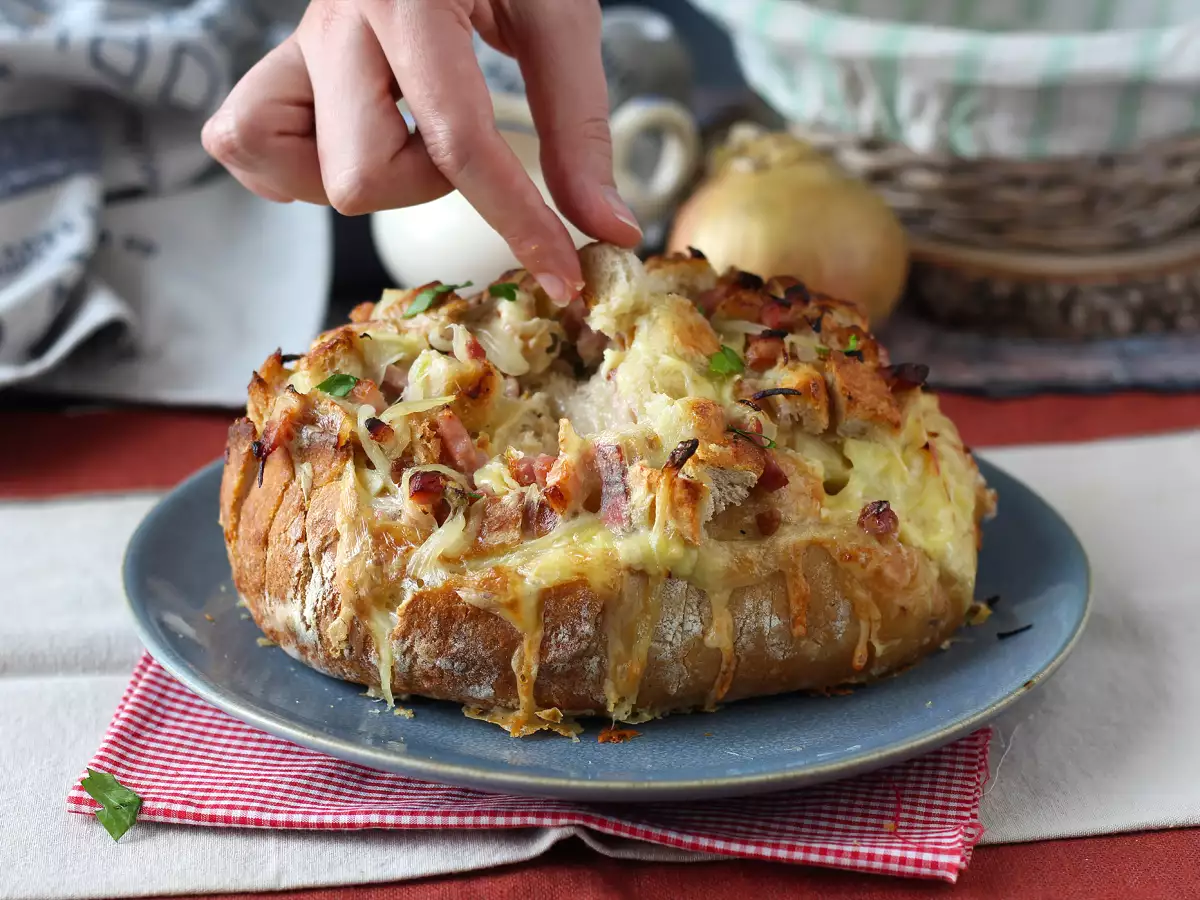 Gevuld egelbrood à la tartiflette