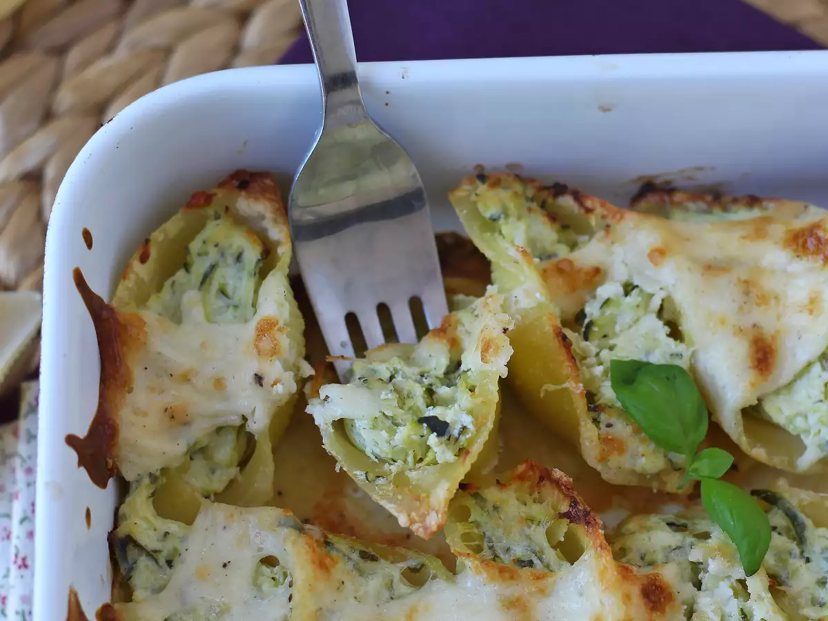 Gevulde conchiglioni met ricotta, courgette en citroen: romig en gegratineerd uit de oven - foto 4