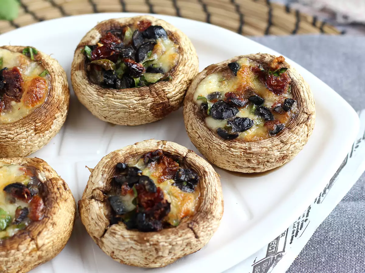 Gevulde ovengebakken champignons (een heerlijk idee voor bij het aperitief)