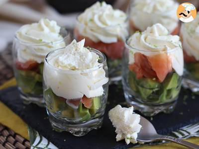 Glaasjes met gerookte zalm en avocado - foto 5