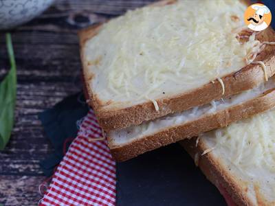 Gourmet croque-monsieur met béchamelsaus - foto 5