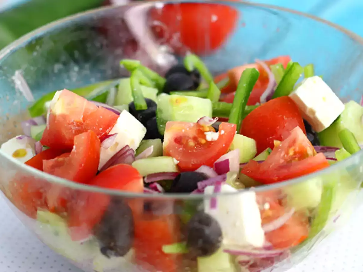 Griekse salade (horiatiki) - foto 3