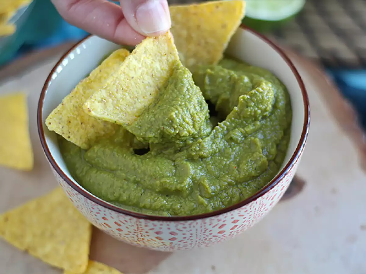 Guacamole van doperwten en limoen - foto 3