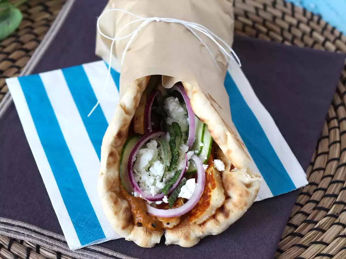 Gyros met halloumi, een vegetarische versie van het Griekse broodje! - foto 5