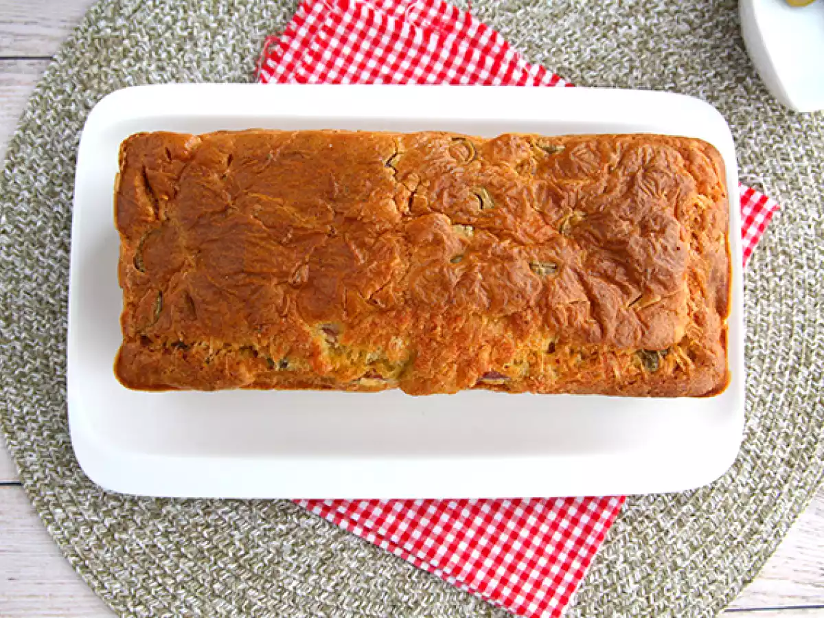 Ham en kaas cake met groene olijven - foto 5
