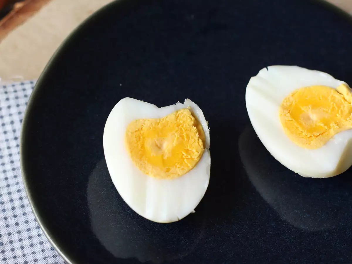 Hardgekookte eieren in de airfryer - foto 4