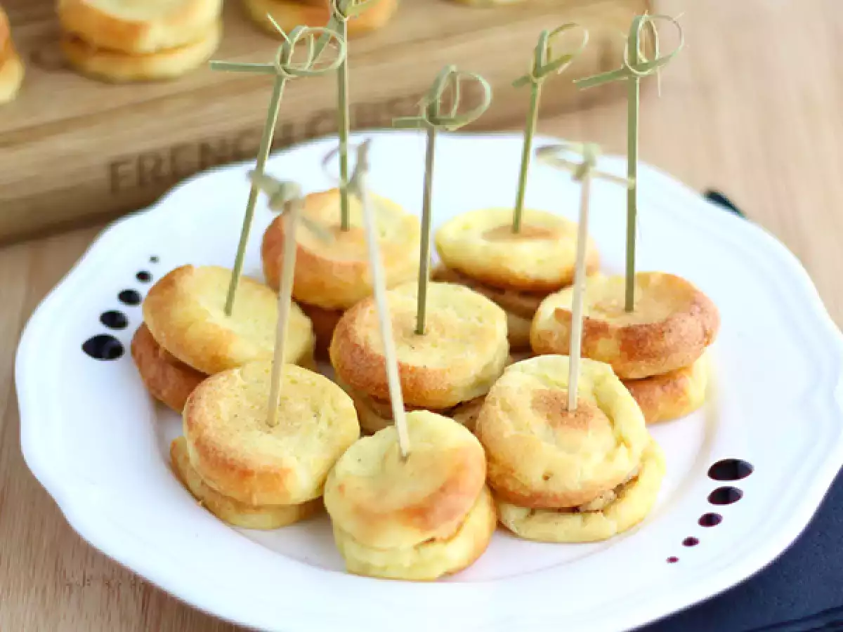 Hartige macarons van quenelles met foie gras
