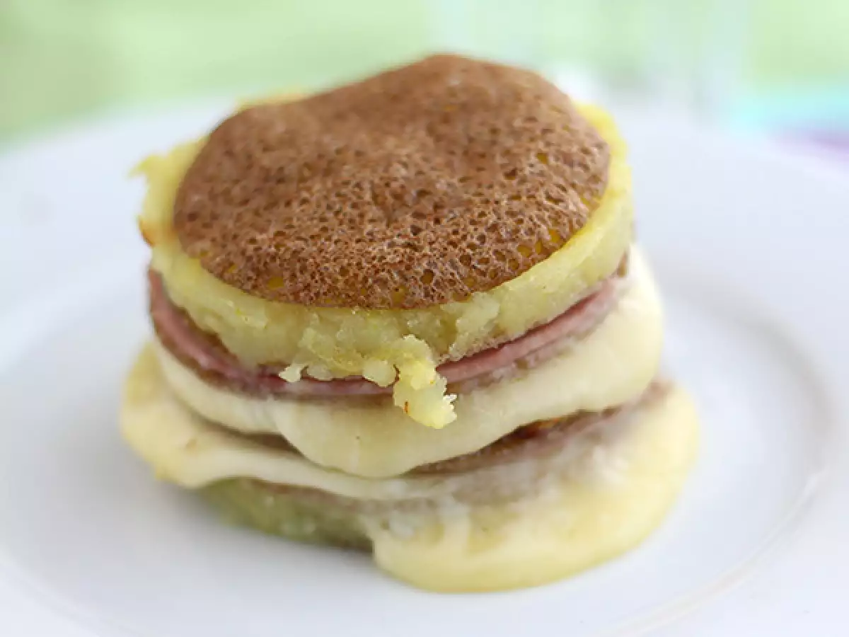 Hartige millefeuille met raclettekaas