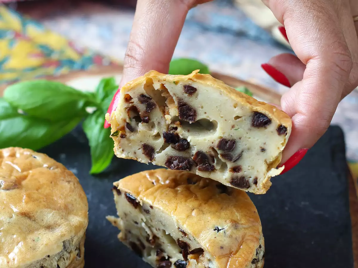 Hartige muffins met olijven en Philadelphia uit de airfryer - foto 2