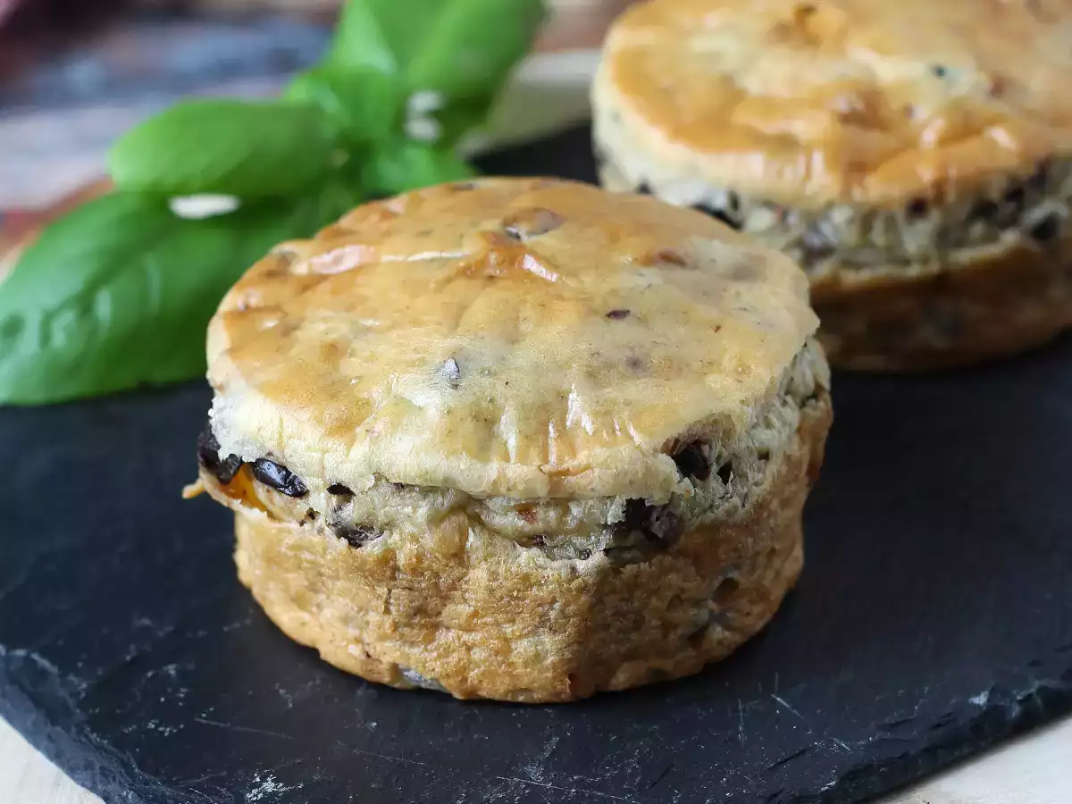 Hartige muffins met olijven en Philadelphia uit de airfryer - foto 3