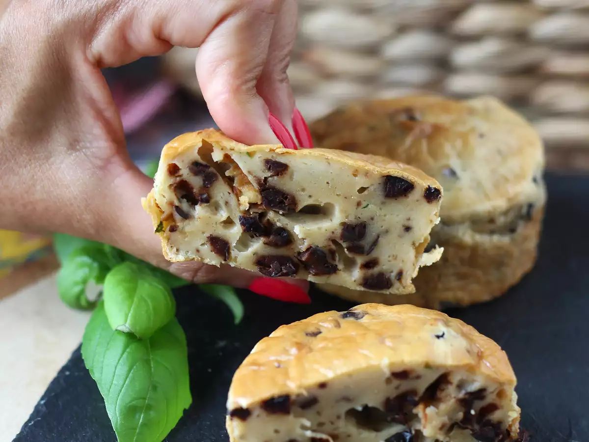 Hartige muffins met olijven en Philadelphia uit de airfryer - foto 6