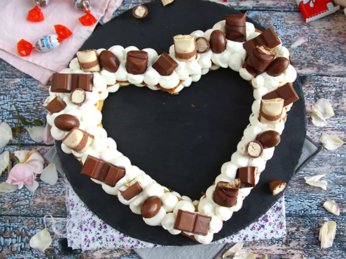 Hartvormige Kinder-taart – Valentijnstaart met Kinder