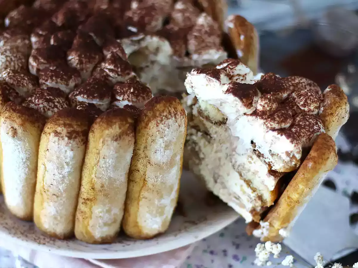 Heerlijke charlotte in tiramisu-stijl zonder eieren - foto 4