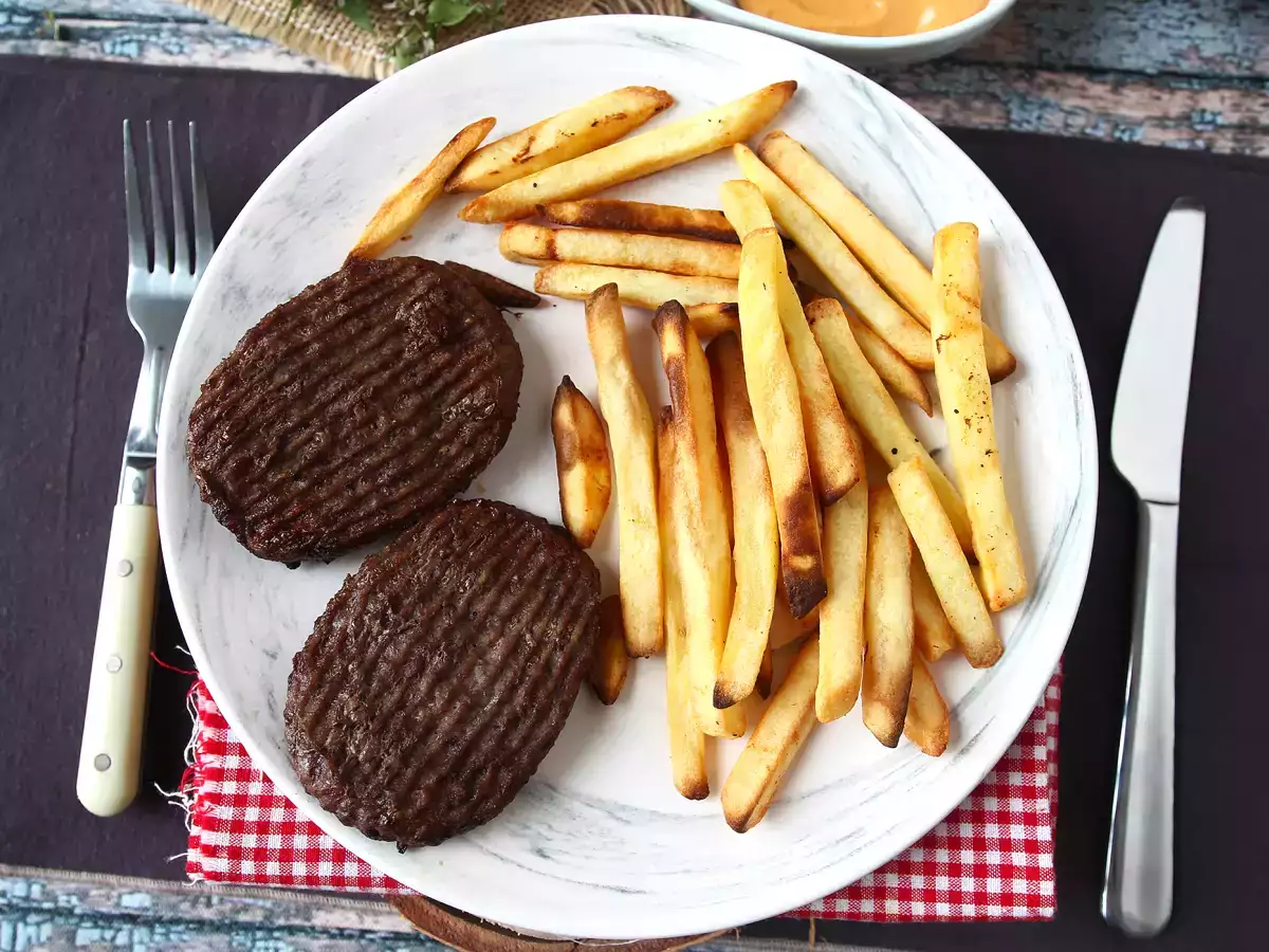 Hoe bak je een hamburger in de airfryer? - foto 4