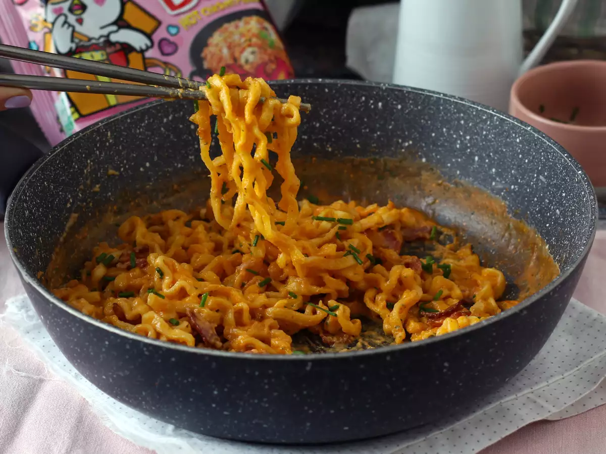 Hoe bereid je Buldak-noedels met carbonarasmaak? Het lekkerste recept! - foto 3