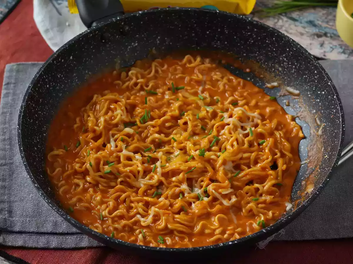 Hoe kook je Kaas Buldak? Snel en makkelijk recept! - foto 4