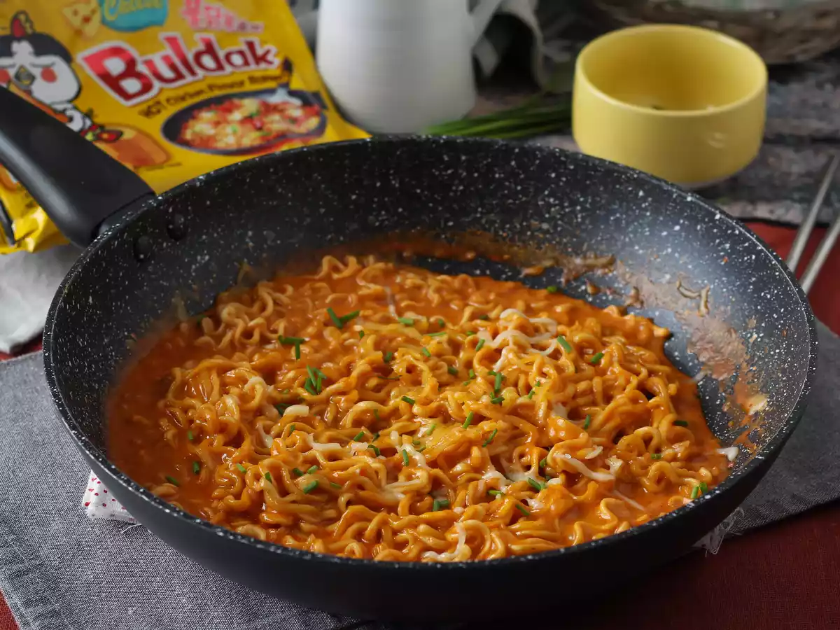 Hoe kook je Kaas Buldak? Snel en makkelijk recept! - foto 5