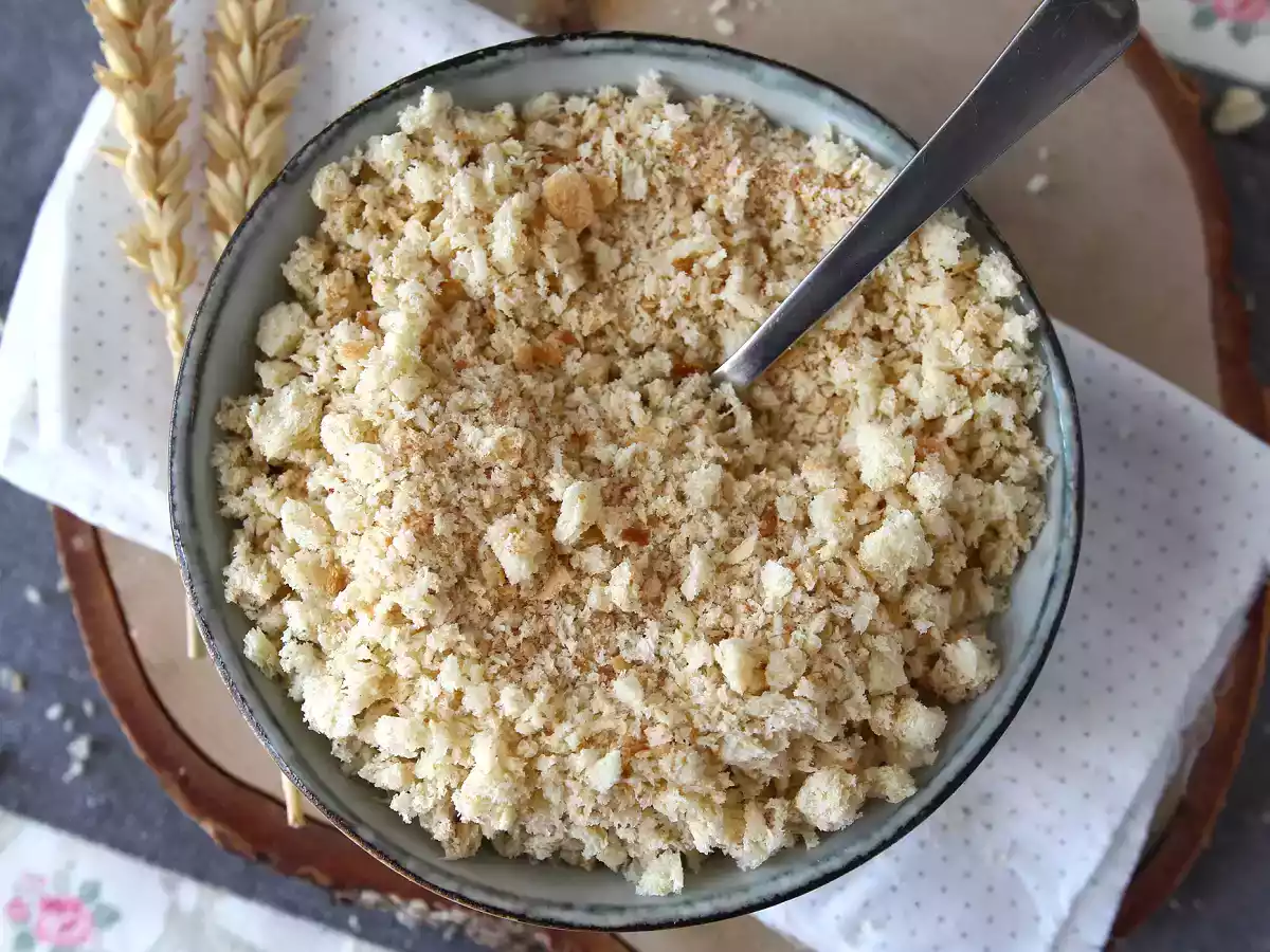 Hoe maak ik zelfgemaakt Japans panko-paneermeel? Makkelijk en voordelig recept - foto 2