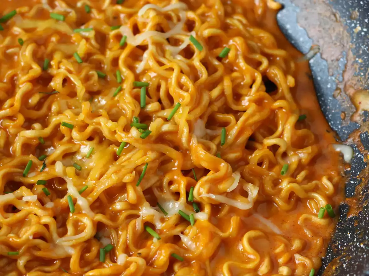 Hoe maak je Buldak met kaassmaak? Een snel en makkelijk recept! - foto 6