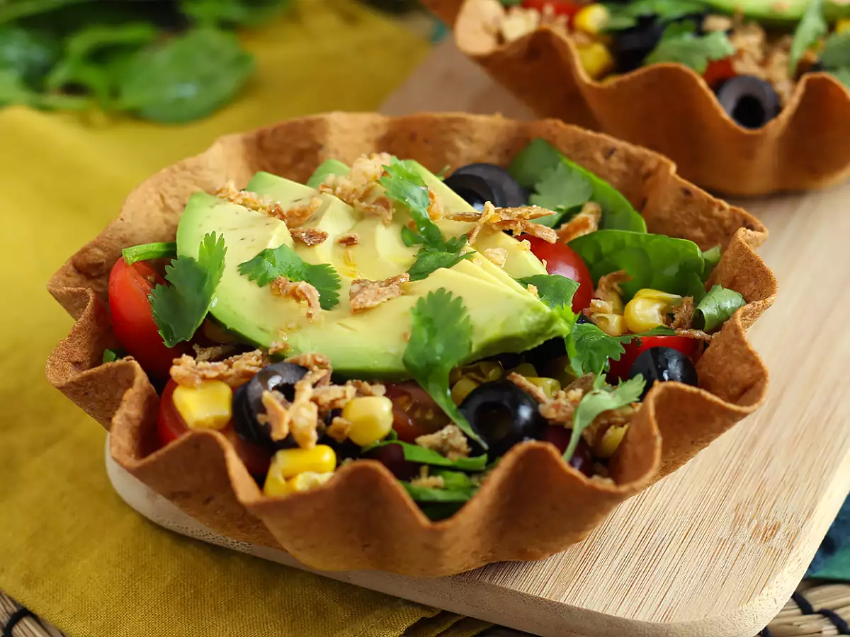 Hoe maak je tortillabowls? Een makkelijke salade zonder afwas! - foto 5
