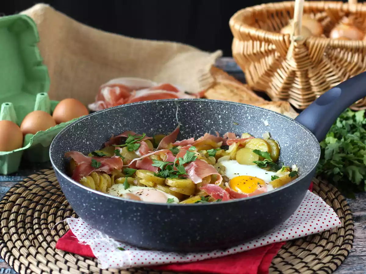 Huevos rotos, het supermakkelijke Spaanse recept op basis van aardappelen en eieren - foto 5