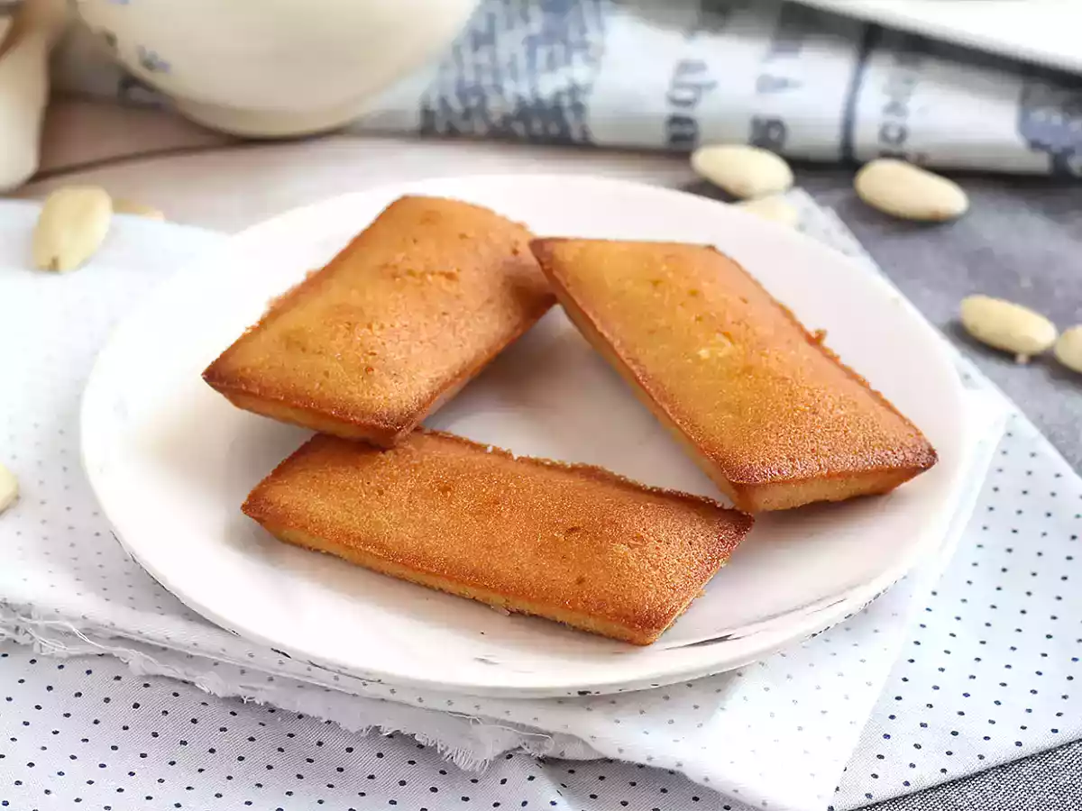Huisgemaakte amandelcake