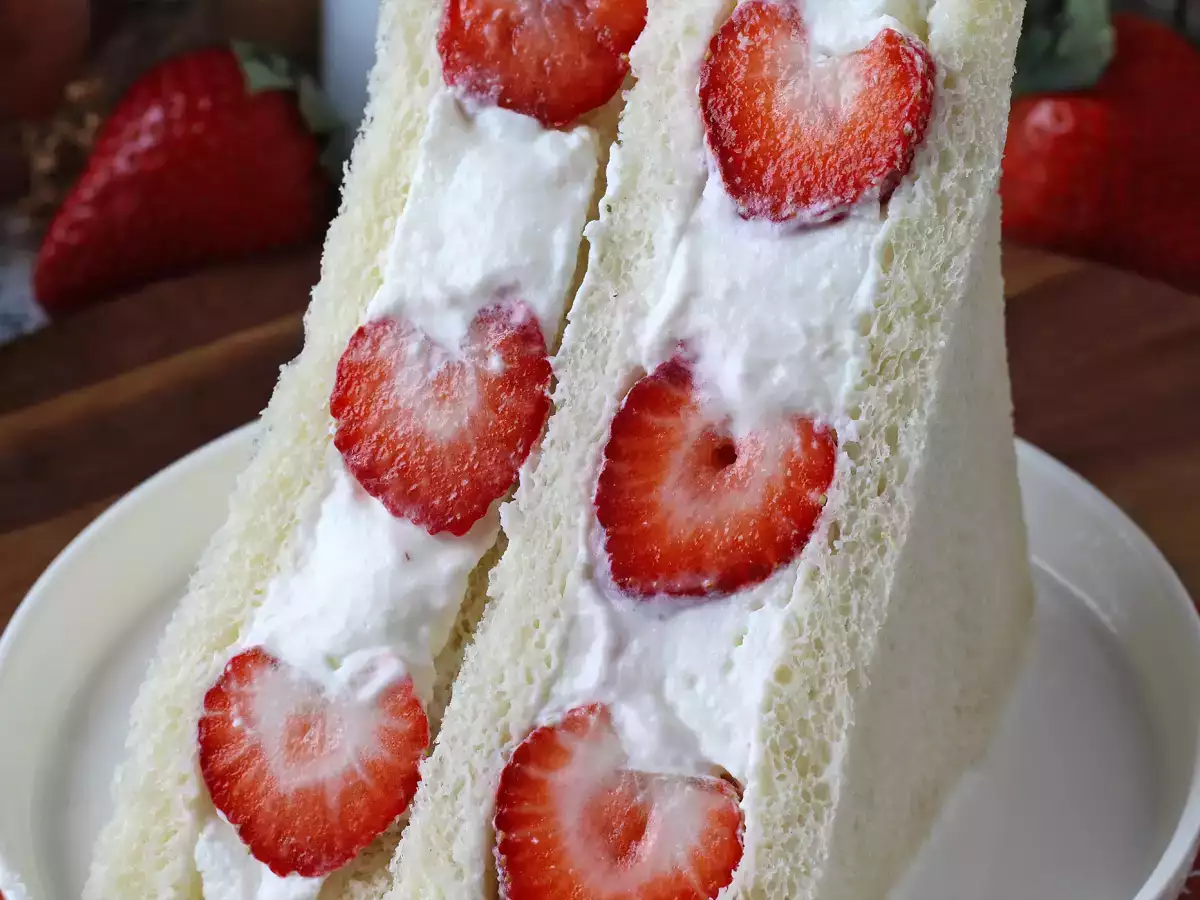 Ichigo sando, het Japanse aardbeienbroodje! - foto 3