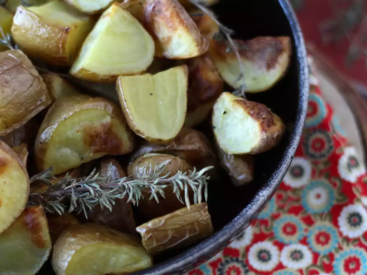 In de oven geroosterde aardappelen, het klassieke en makkelijke recept - foto 8
