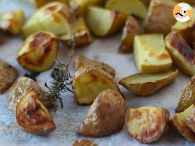 In de oven geroosterde aardappelen, het klassieke en makkelijke recept - foto 2