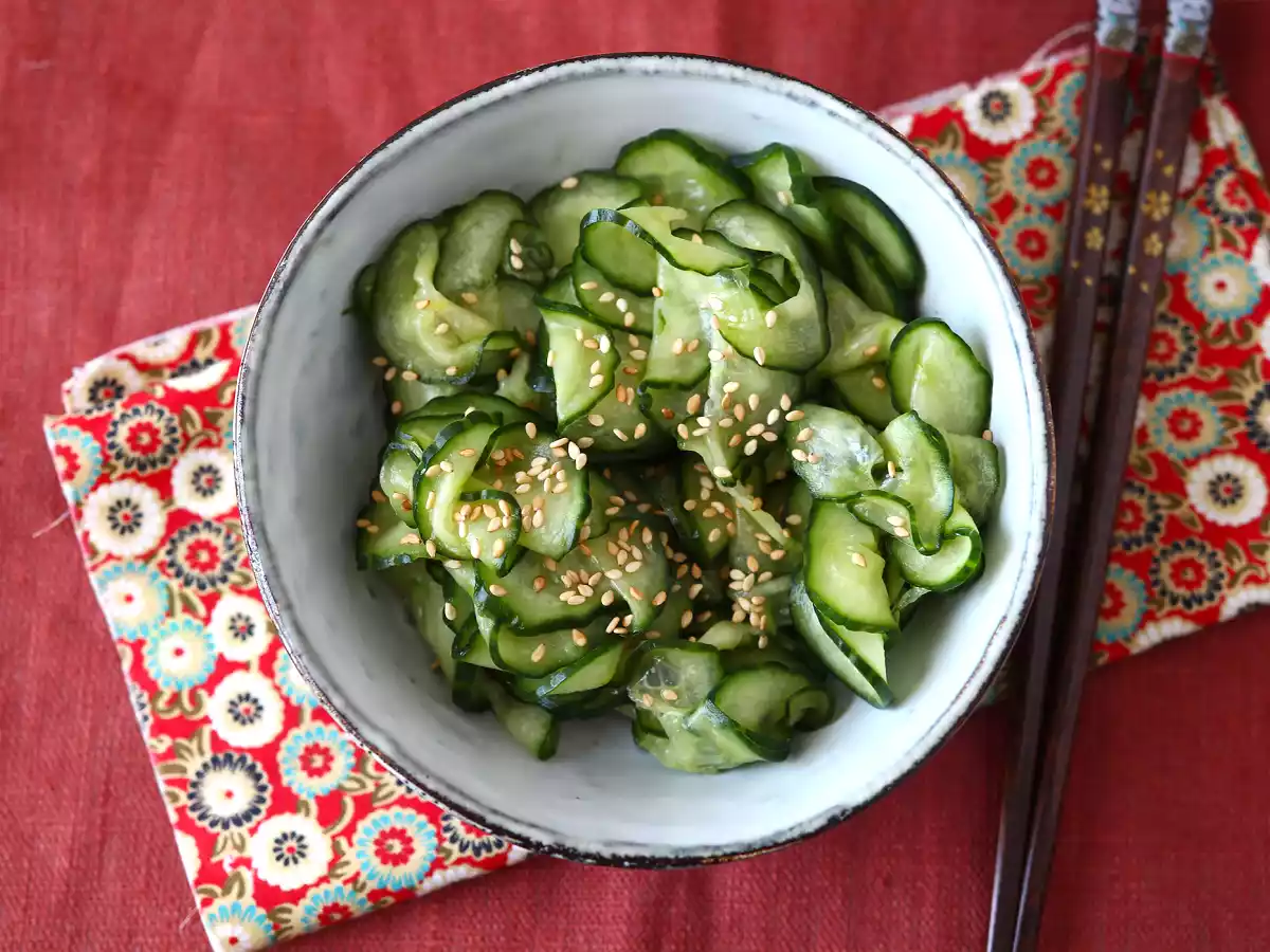 Japanse ingemaakte komkommersalade - foto 3