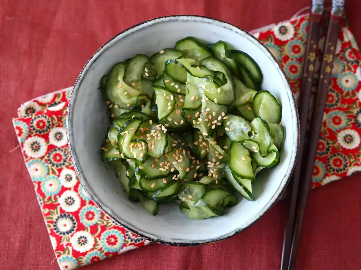 Japanse komkommersalade (Sunomono) met gemarineerde komkommer - foto 3