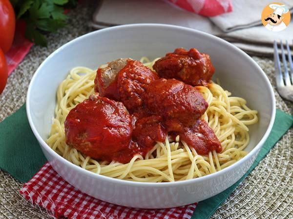 Kalfsgehaktballetjes gevuld met mozzarella