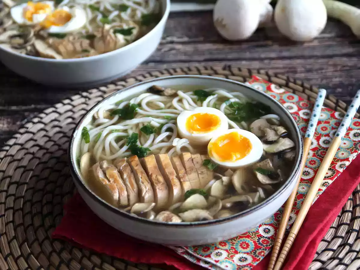 Kip ramen: de makkelijke versie van dit iconische Aziatische gerecht!