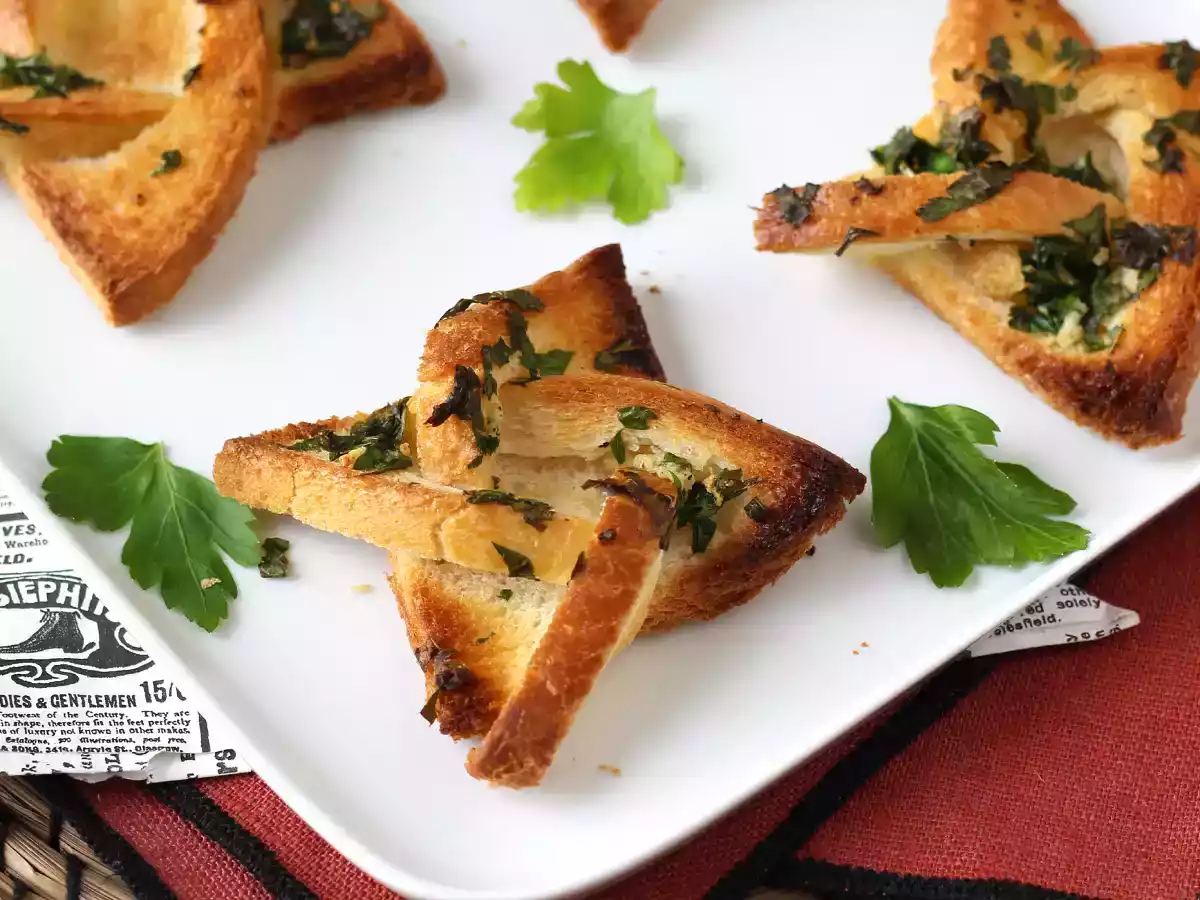 Knoflookbrood ster stijl met sandwich brood - foto 5