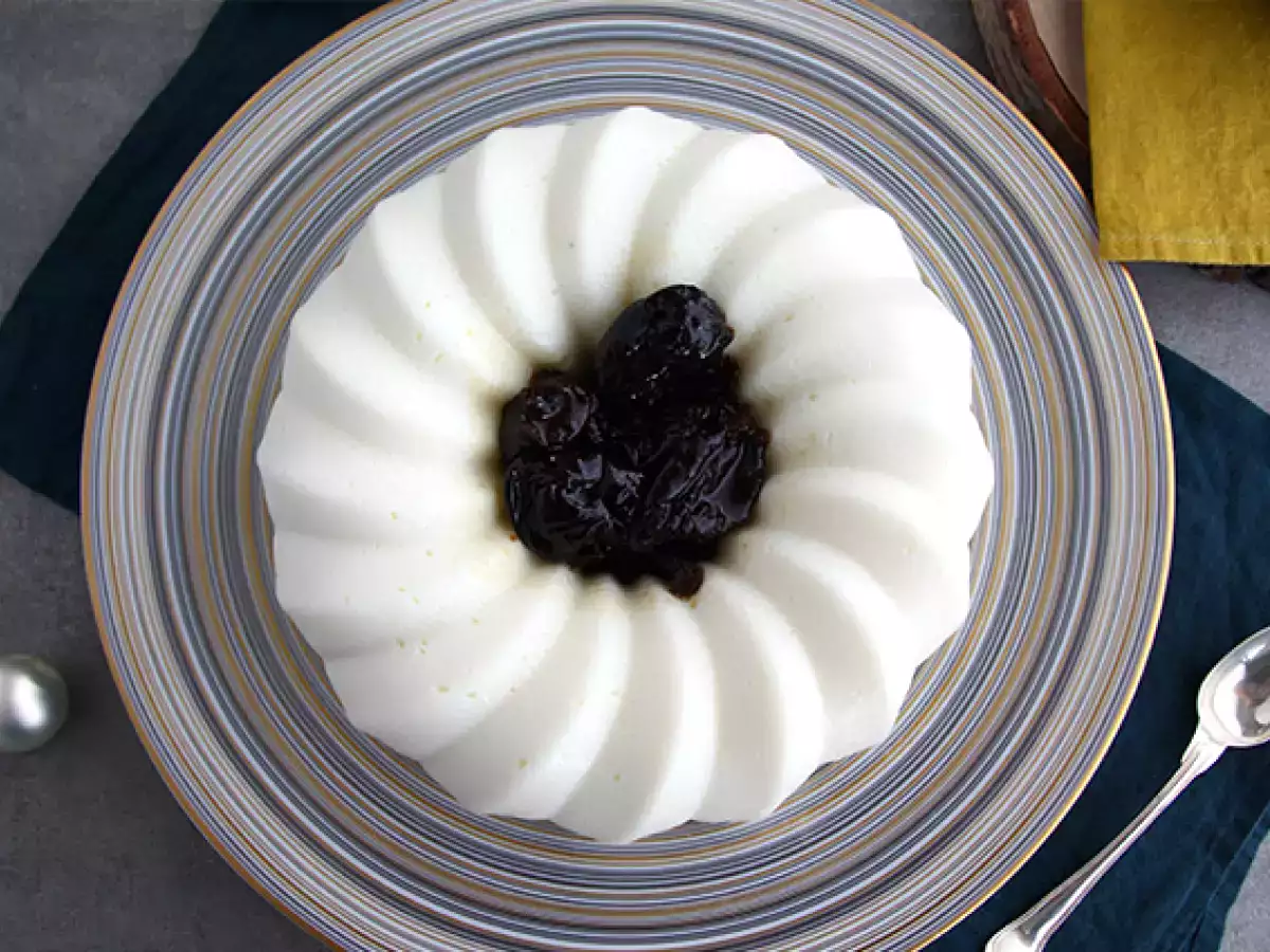 Kokosblancmange met coulis van gedroogde pruimen - foto 4