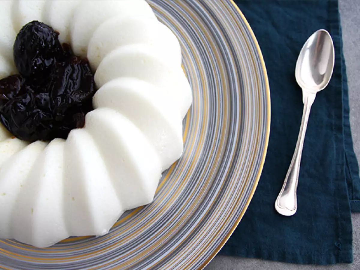 Kokosblancmange met coulis van gedroogde pruimen - foto 6