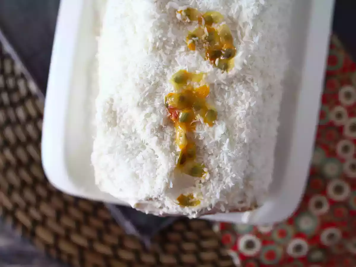 Kokosnoot-passievruchtrol, perfect als Yule log - foto 2