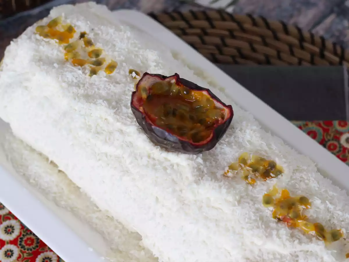 Kokosnoot-passievruchtrol, perfect als Yule log - foto 4