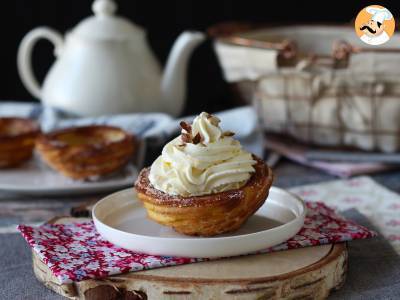 Komvormige gebakken churros voor royale topping