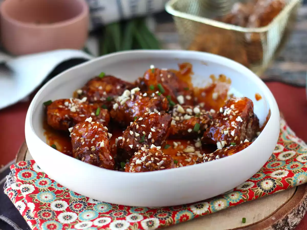 Koreaanse gebakken kip met pittige gochujangsaus - Dakgangjeong - foto 2
