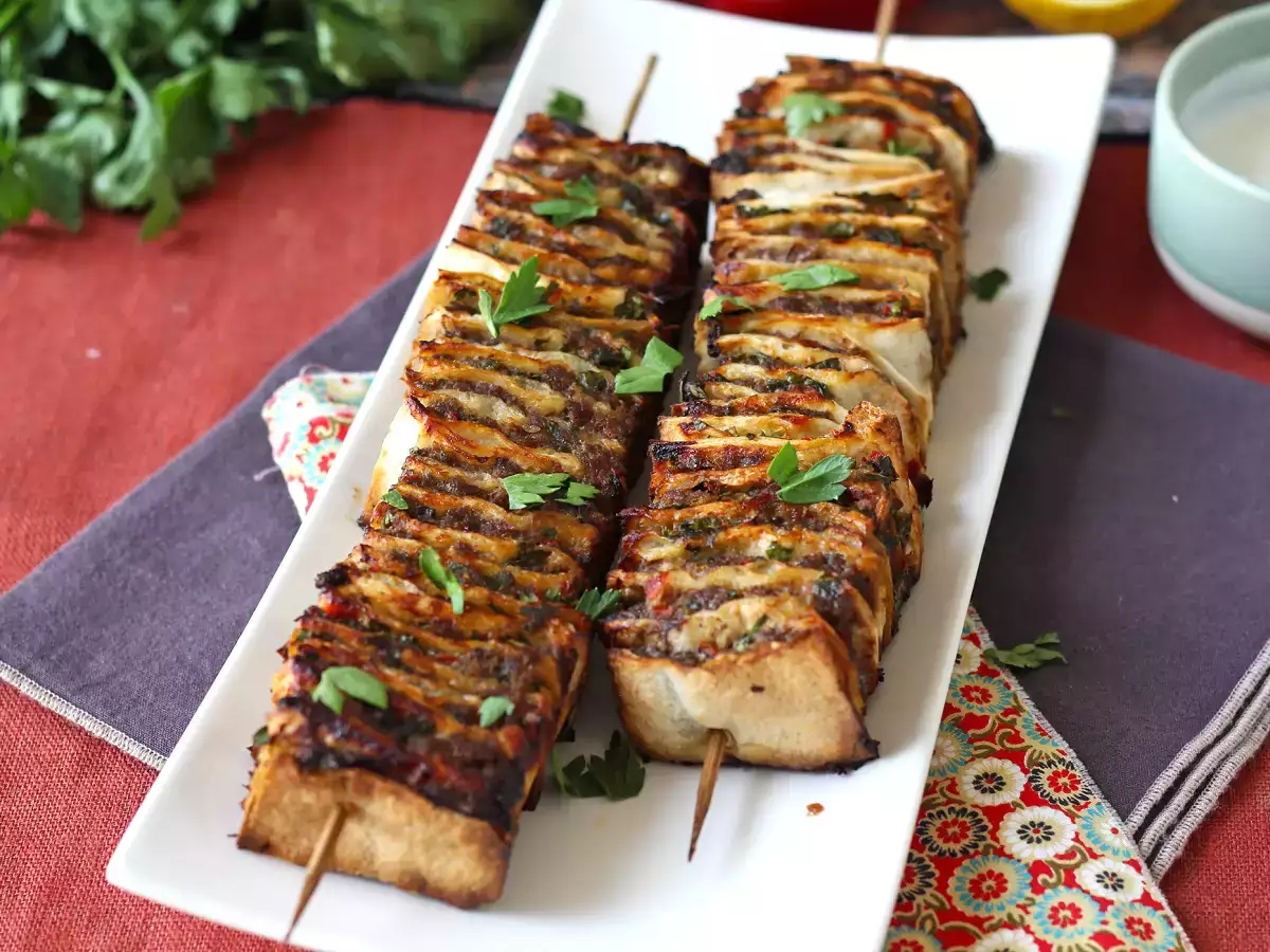 Lavash kebab met tortilla's, de beroemde gemakkelijke ovengebakken kebab! - foto 5